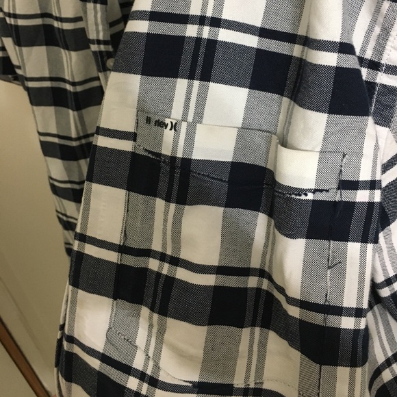 Short Sleeve Plaid Shirt - Picture 3 of 4